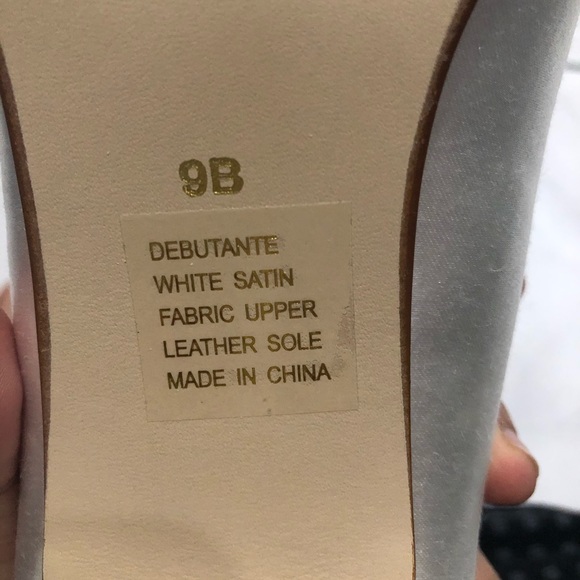 Dyeables debutante satin white pumps high heels size 9B NEW WITH DEFECTS - Picture 7 of 8